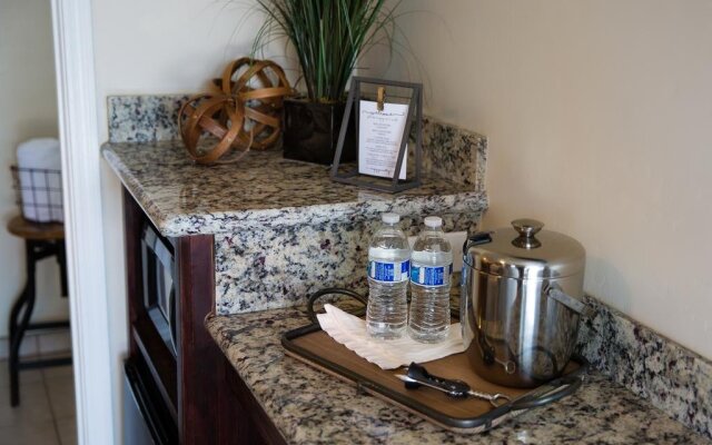 Primrose Inn & Suites