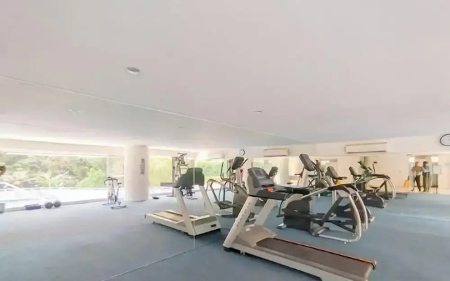 The Best 1Br At Dago Suites Apartment