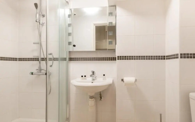 The Southwick Sanctuary - Large & Modern 6bdr with Terrace