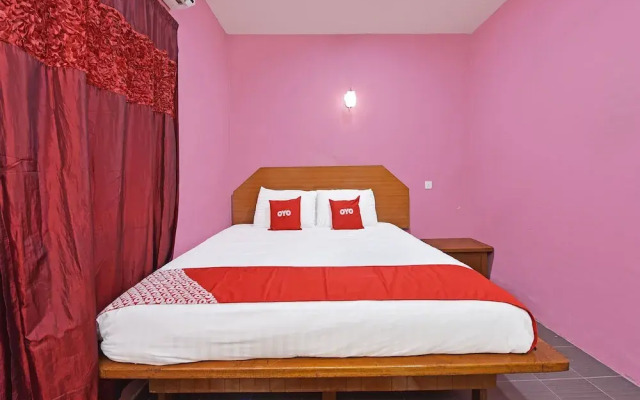 Hotel O Awan Biru Motel