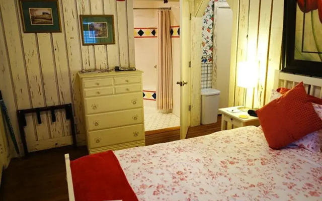 The Heirloom Inn