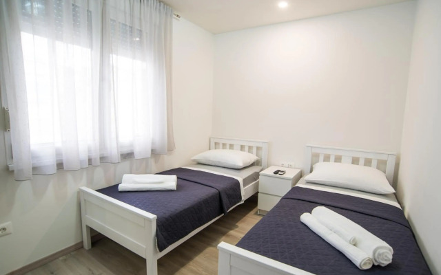 Too Sweet Apartment 1