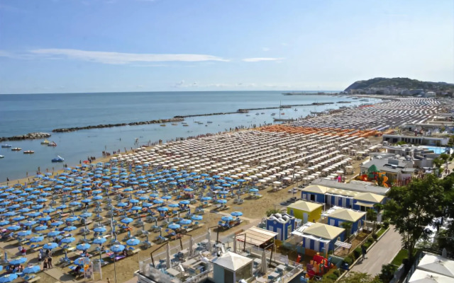 Hotel Diplomat Marine