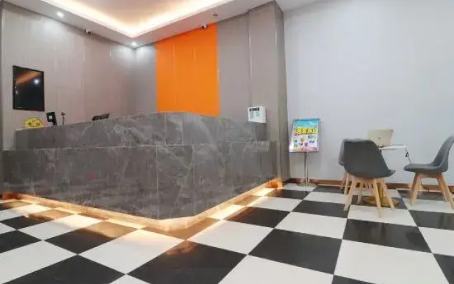 Eisen Concept Hotel Shanghai (Jiangsu Road Subway Station)
