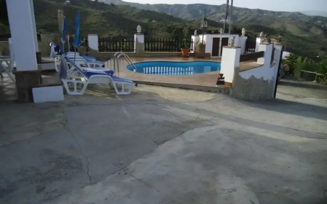Malaga 101284 2 Bedroom Holiday home By Mo Rentals