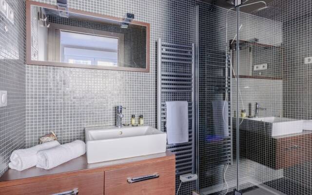 17Eme The Yellow Flat