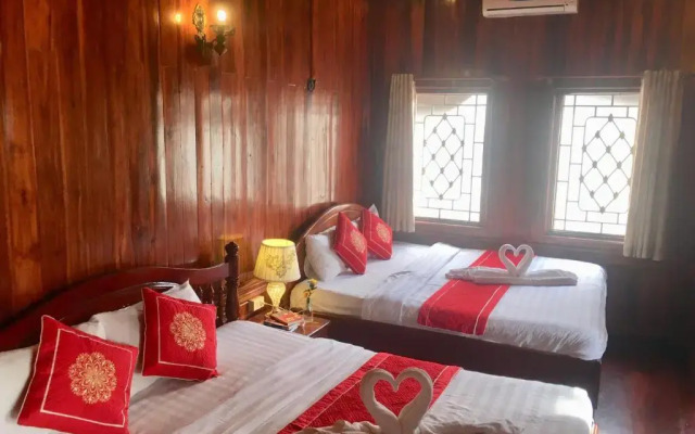 Soutikone Place House 2