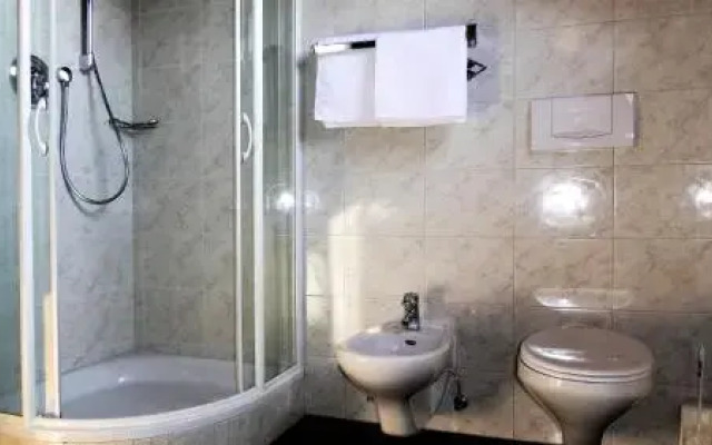 Garni Hotel Sirmian