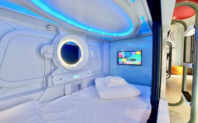 Atypicap Capsule Hostel