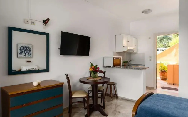 Nikiforos Apartments