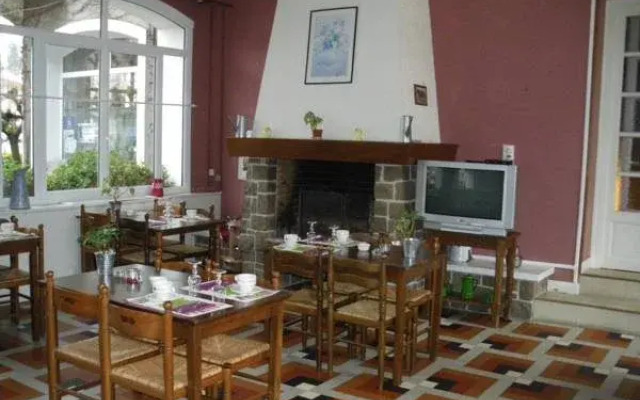 Hôtel La Croix Blanche