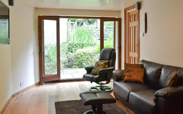 Lee Cottage