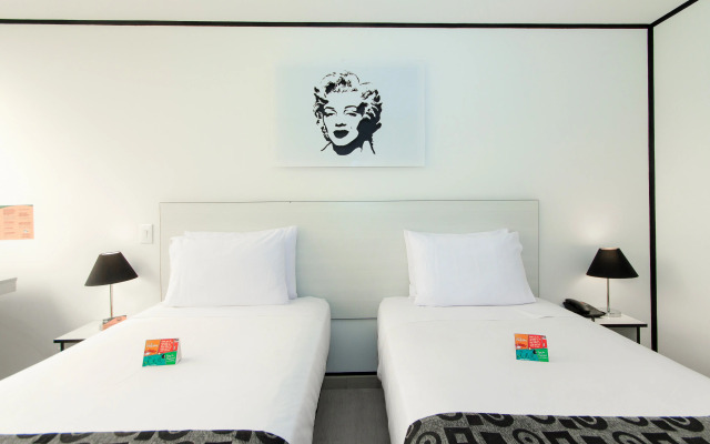 Pop Art Hotel Tocancipá y Centro de Convenciones