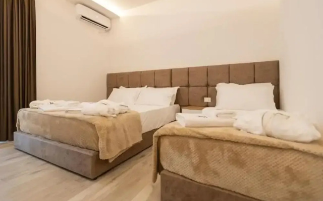 Zani's Villa