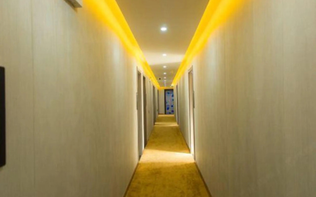 Pebble Motel Cloud Hotel (Chaohu Wanda Plaza)