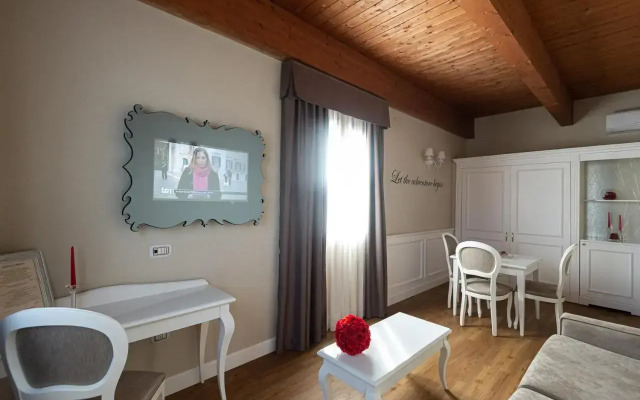 Suites & Apartments Liola'