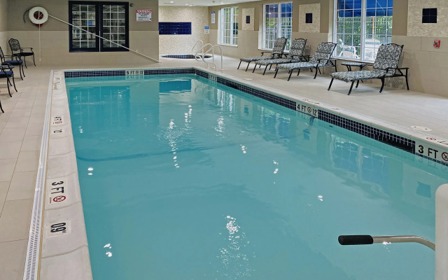 Comfort Inn & Suites Sturbridge - Brimfield