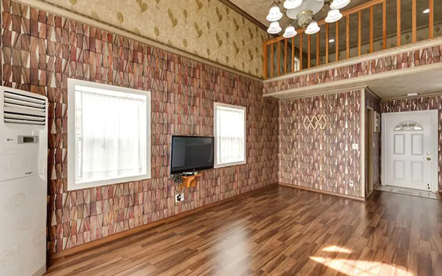 Gimhae Solfragrance Pension