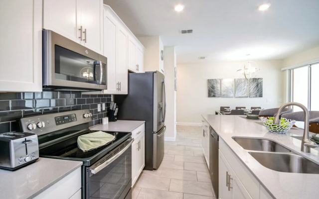 Champions Gate 1571 C