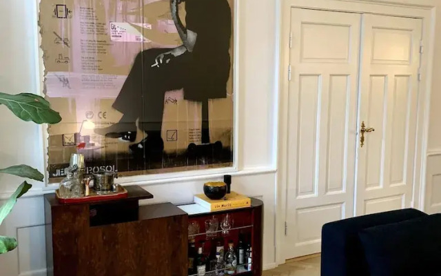 Christianshavn Canalside Luxury Apartment