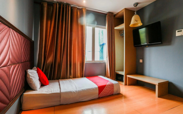 OYO 90894 Hotel Smc I-city