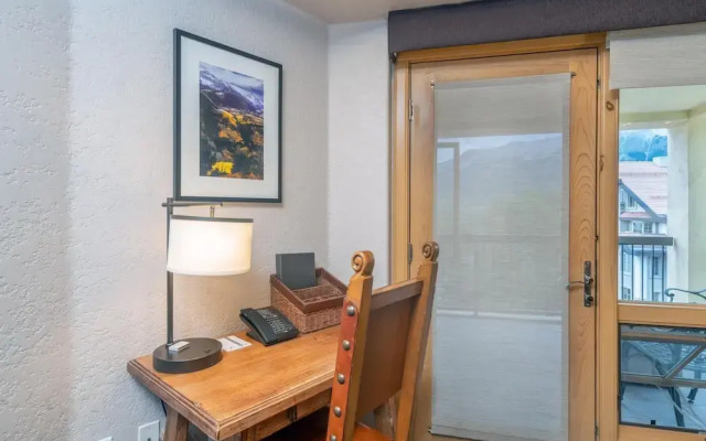 Franz Klammer 2 Bedroom