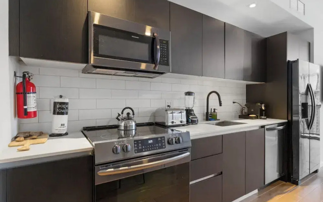 Luxury  Spacious Condo at Downtown Miami