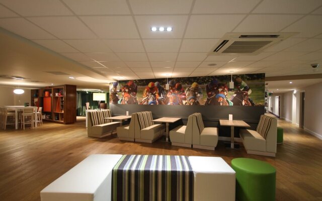 Holiday Inn Huntingdon Racecourse