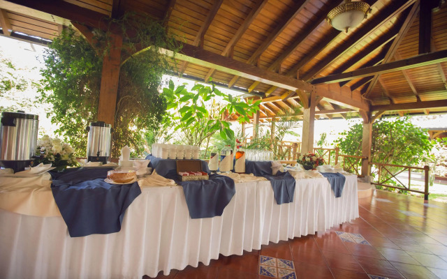 Hotel Rincon de Puembo, BW Signature Collection
