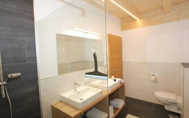 Luxury Holiday Flat With Balcony in Fugenberg