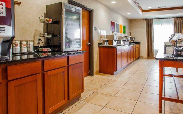 Comfort Inn & Suites Grinnell near I-80