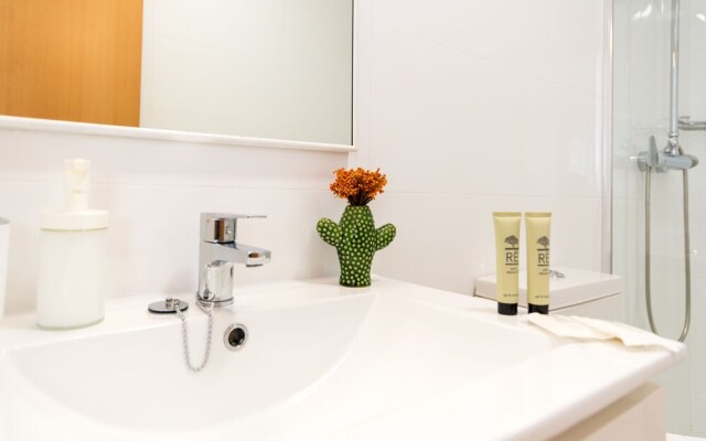 Pedregalejo: Cozy Apartment Front Of The Beach