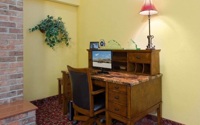 AmericInn Lodge & Suites Republic