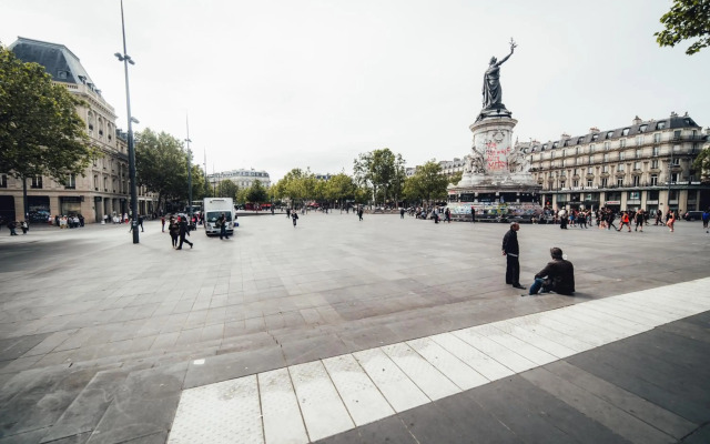 Hôtel de l'Exposition République