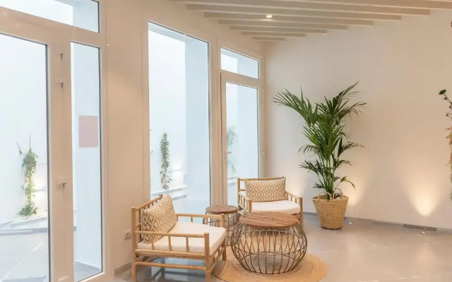 Alzocaire Boutique