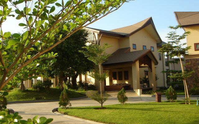 Emerald Palace Hotel