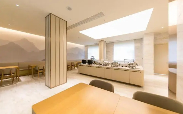 Ji Hotel (Shanghai Fengzhuang)