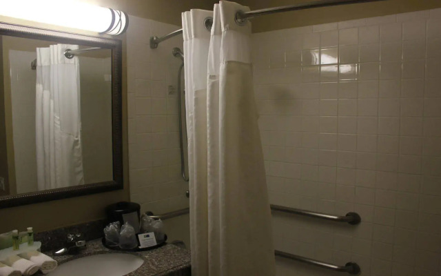 Holiday Inn Express Hotel & Suites Columbus