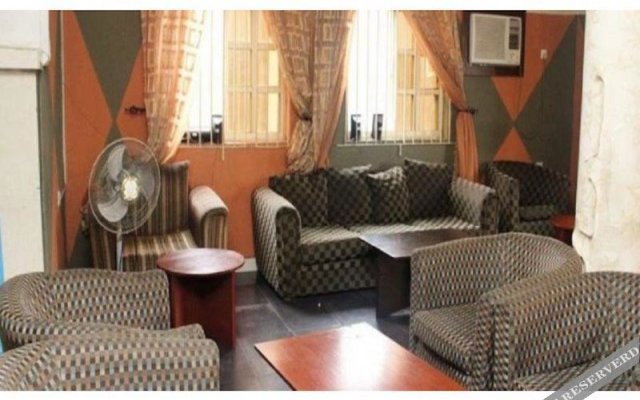 Halima Suites