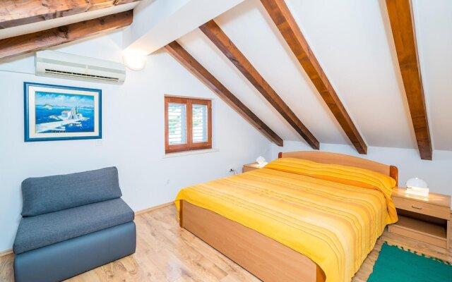 Stunning Apartment in Cavtat With 1 Bedrooms and Wifi