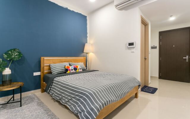 Minimalist Apartment Rivergate