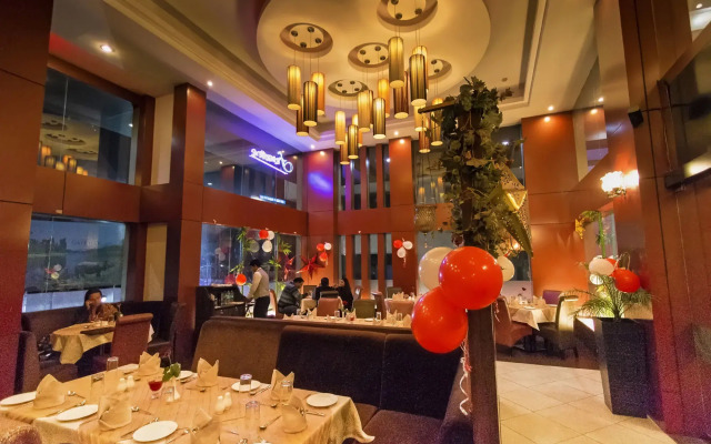 Hotel Gateway Grandeur