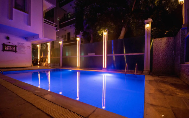 Behram Hotel