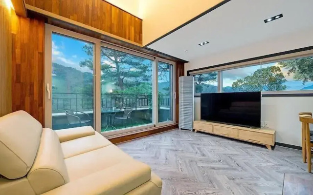 BS Jecheon Pension