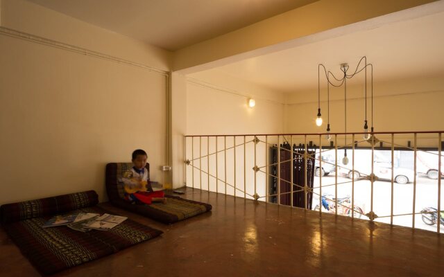 Oldie and Sleepy Hostel