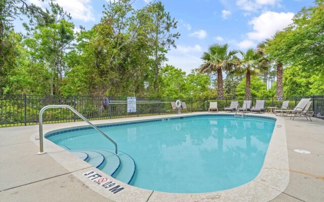 Just Beachy at Arborgate