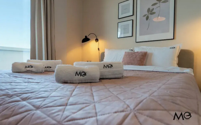 MoHost Properties