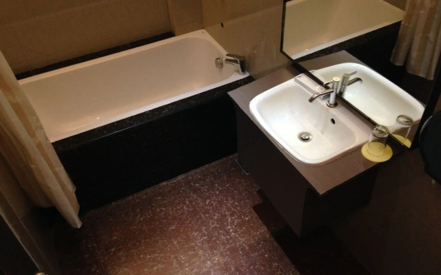 Zanrock MicroHotel