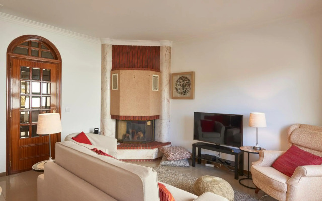 Cascais Handsome Apartment