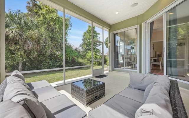 Private Beach & Community Pool